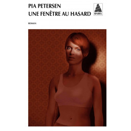 UNE FENETRE AU HASARD